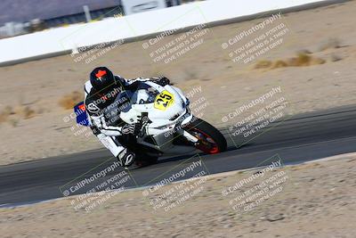 media/Jan-08-2022-SoCal Trackdays (Sat) [[1ec2777125]]/Turn 15 Inside (950am)/